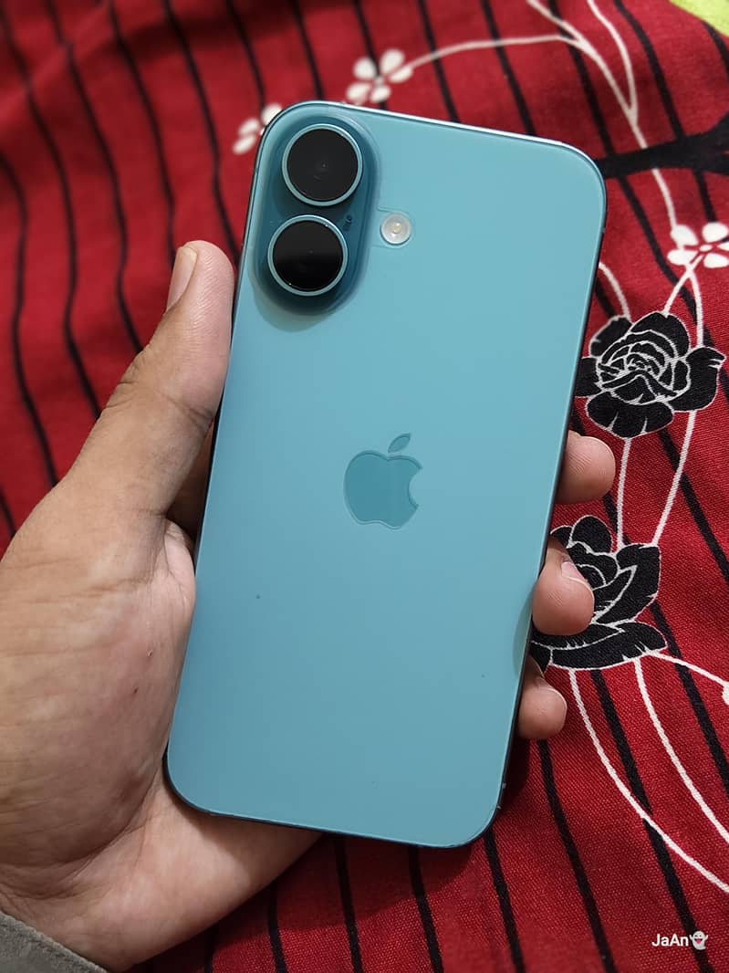 Apple iPhone 16 1