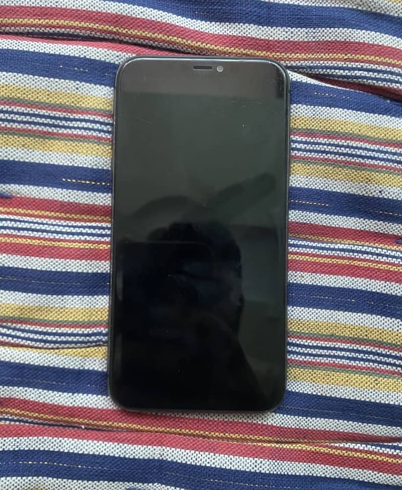 Apple iPhone 11 0