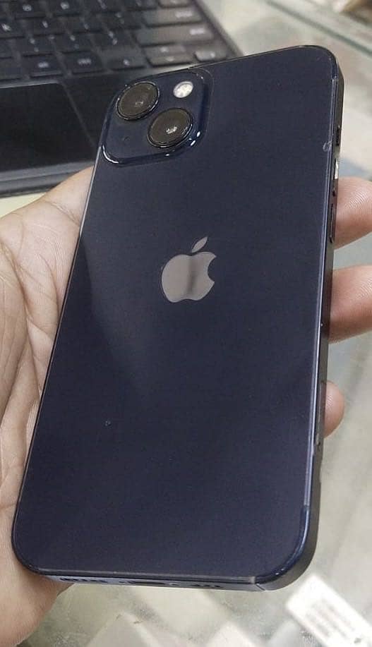 Apple iPhone 13 1