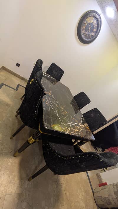 6 seater black  dining table new condition