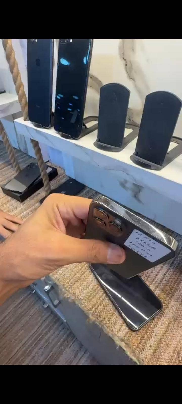Apple iPhone 12 Pro 1