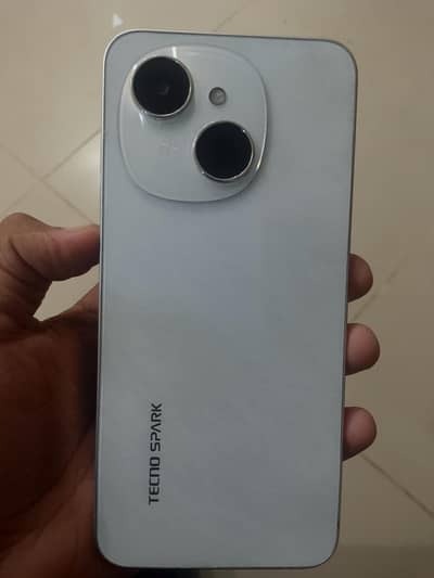 Tecno Spark Go 1
