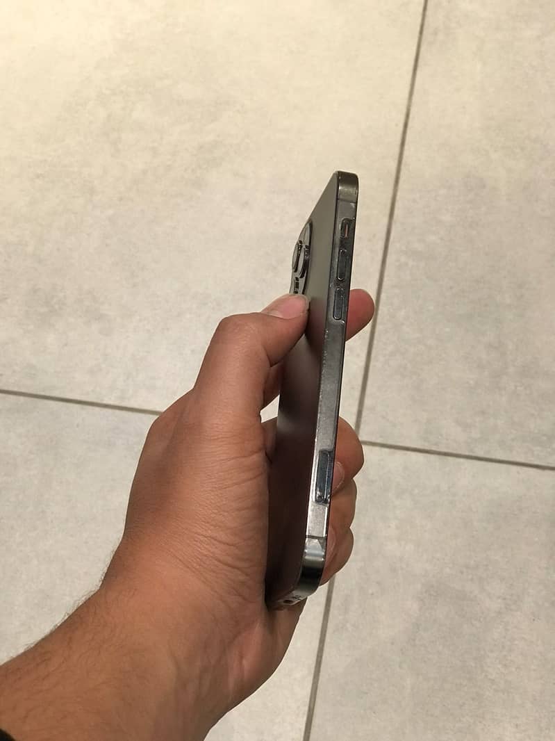 Apple iPhone 12 Pro 1
