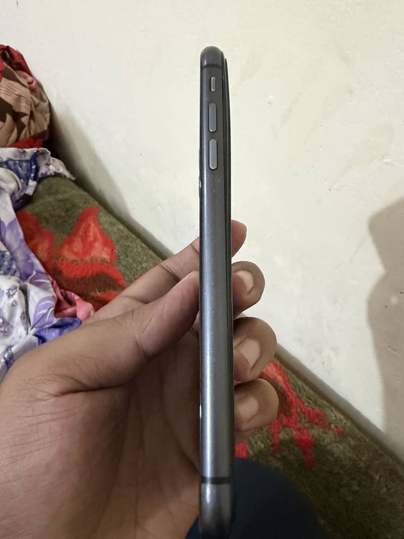 Apple iPhone 11 1