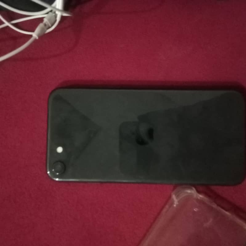Apple iPhone SE 3