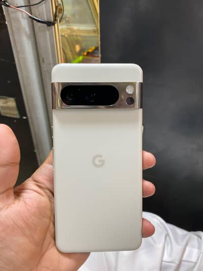 Google Pixel 8 Pro