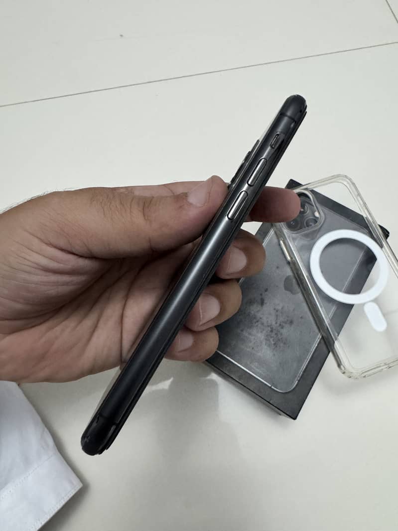 Apple iPhone 11 Pro 0