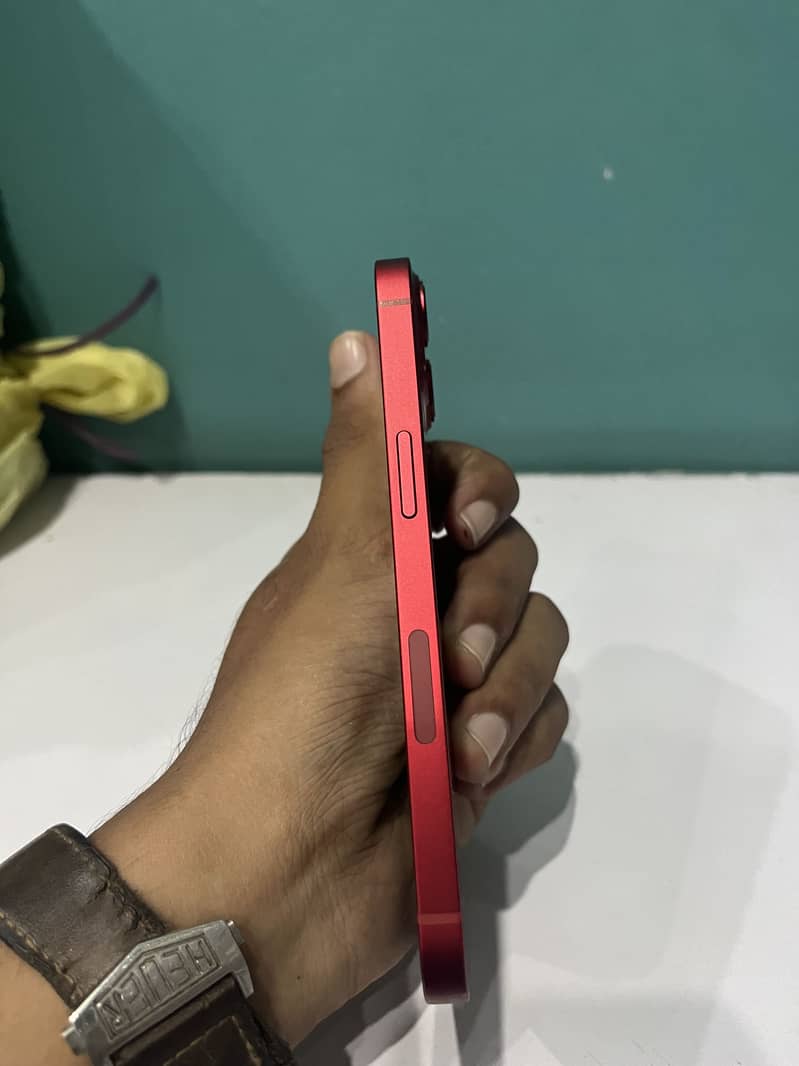 Apple iPhone 13 1
