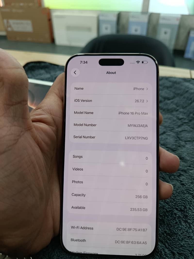 Apple iPhone 16 Pro Max 6
