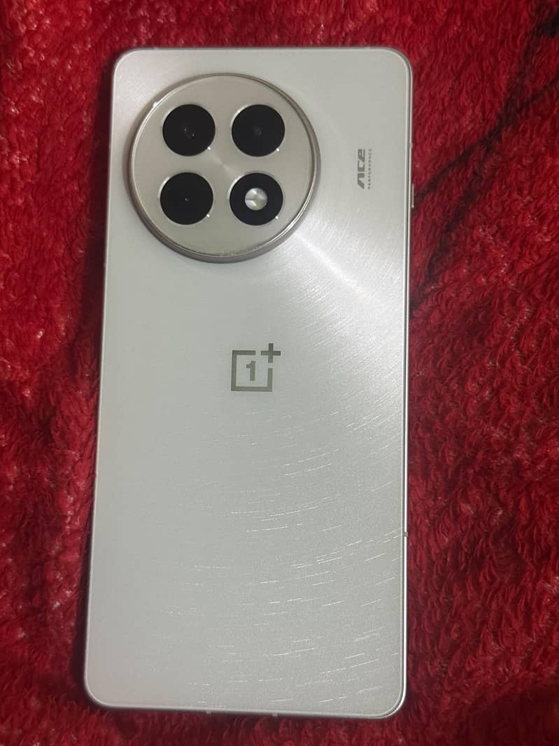 One Plus 13R 1