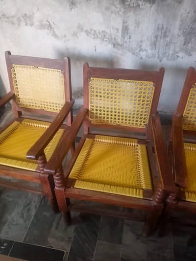 Set of 4 wooden chairs for sale