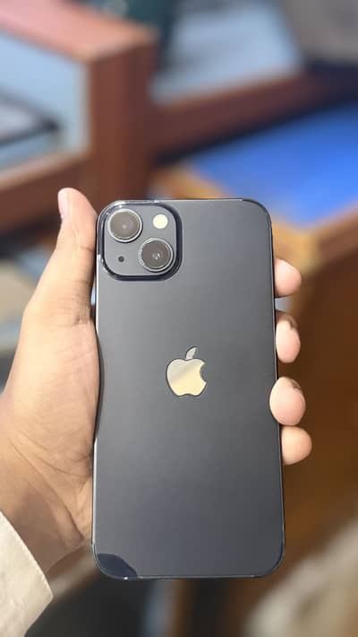 Apple iPhone 13