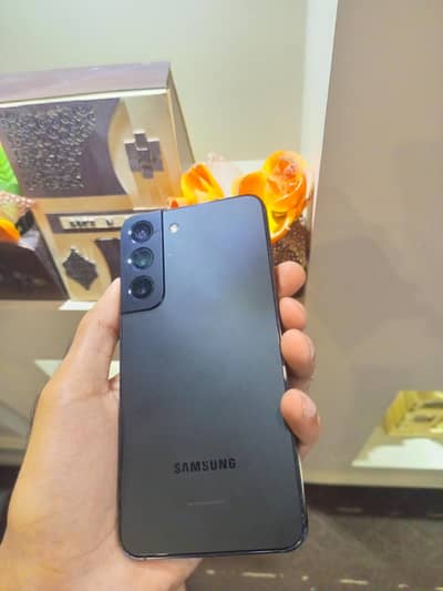 Samsung Mobile S22
