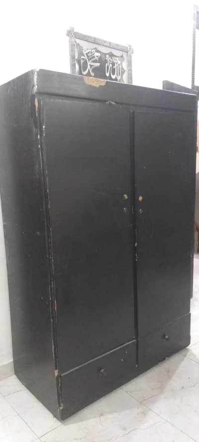 2 door wardrobe