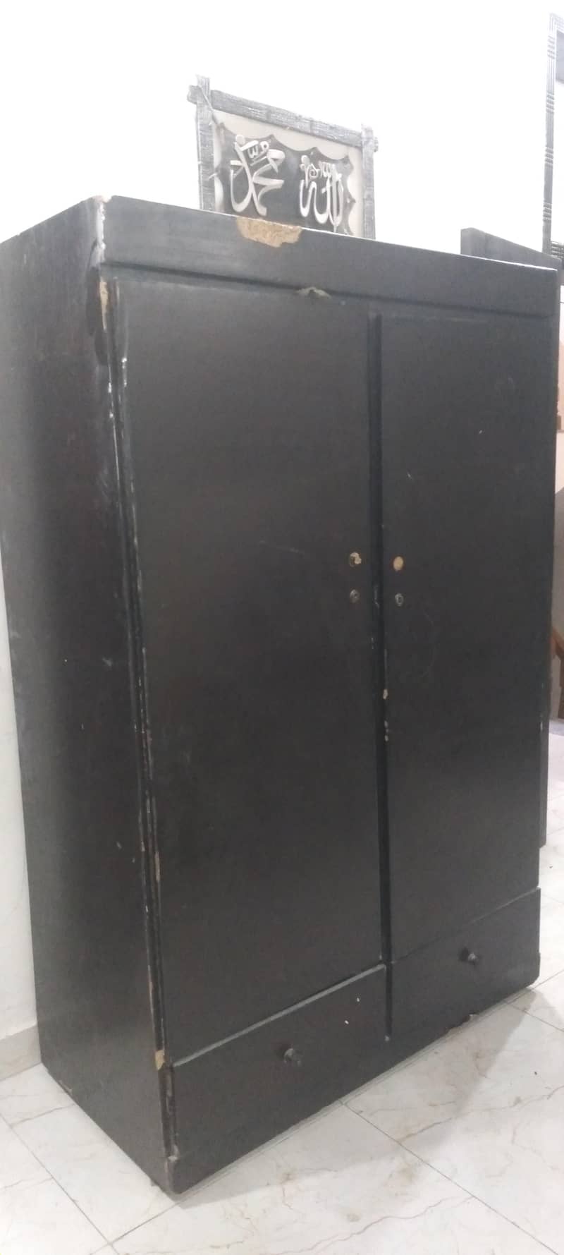 2 door wardrobe 0