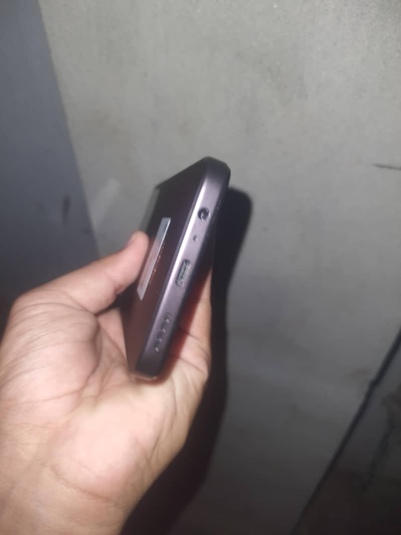 OPPO A6 0