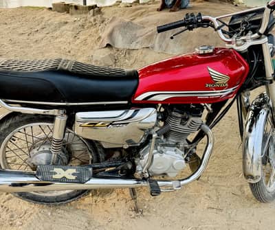 Orignal bike no open no repair whatsapp num. . 03054341037