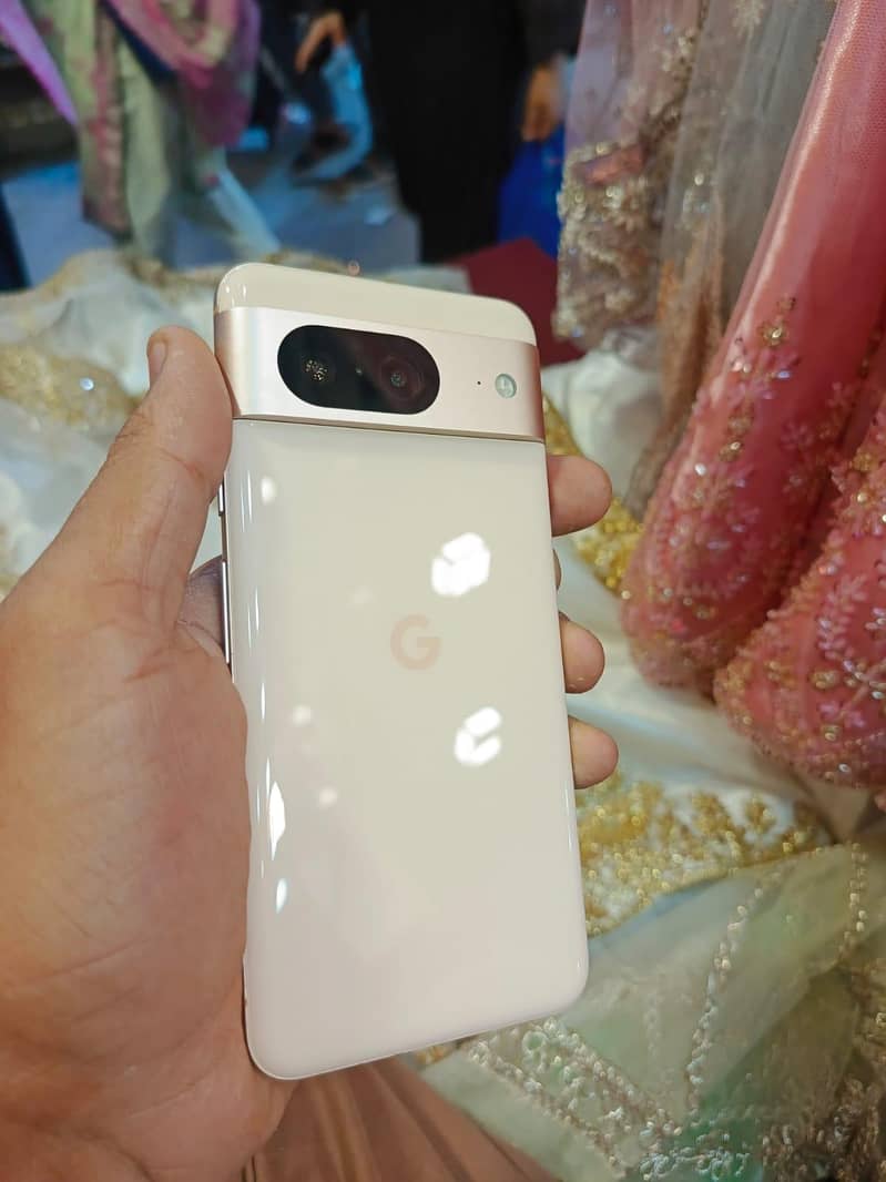 Google Pixel 8 1