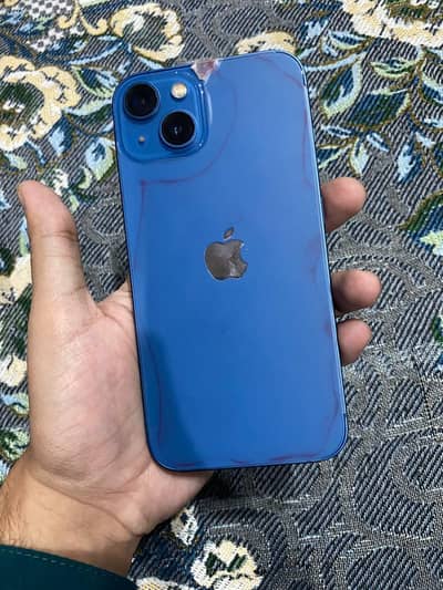 Apple iPhone 13