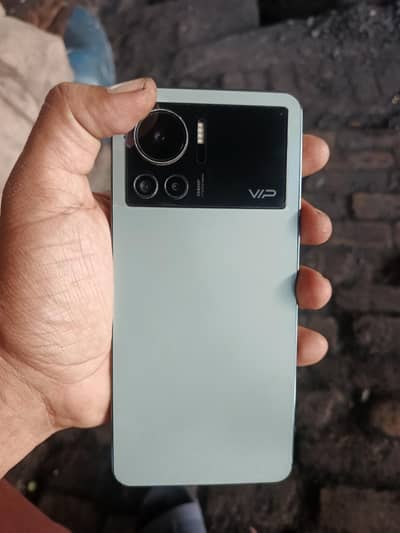Infinix Note 12 VIP