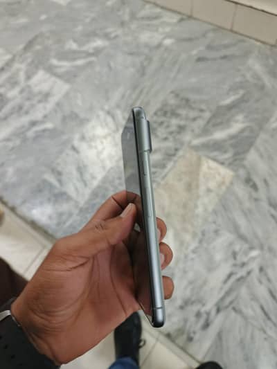 Google Pixel 8