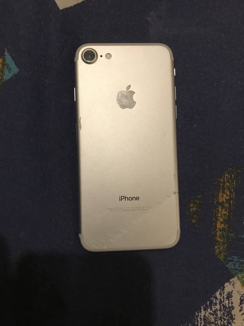 Apple iPhone 7 Plus 0