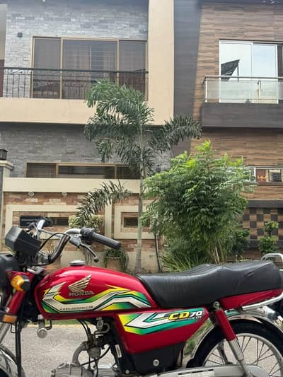 First hand used CD70 in very good condition, good engine condition