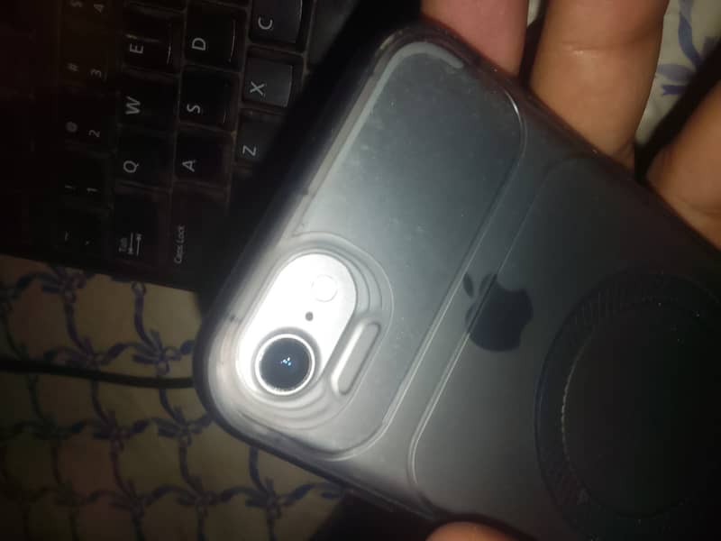 Apple iPhone 7 4