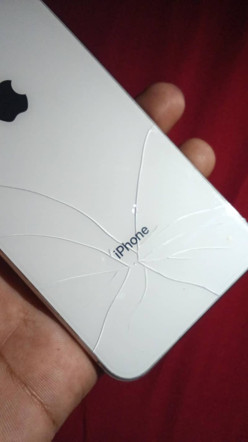 Apple iPhone X 4