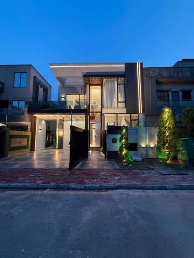 14 Marla brand new house available for rent in bahria Town phase 8