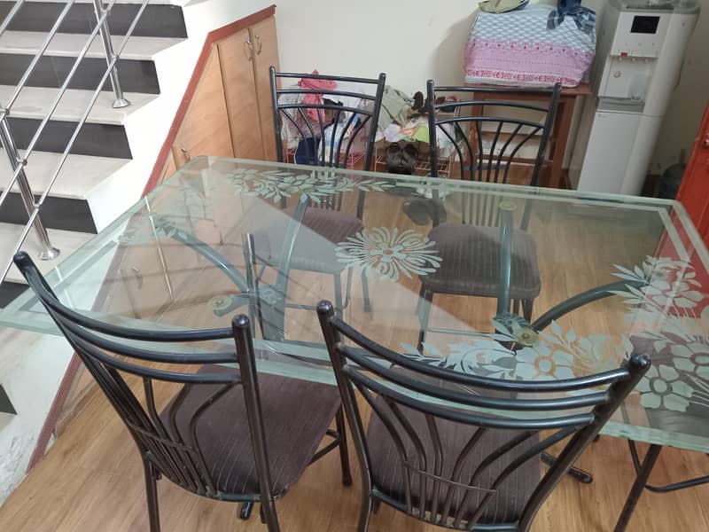 6 seater Dining Table 1