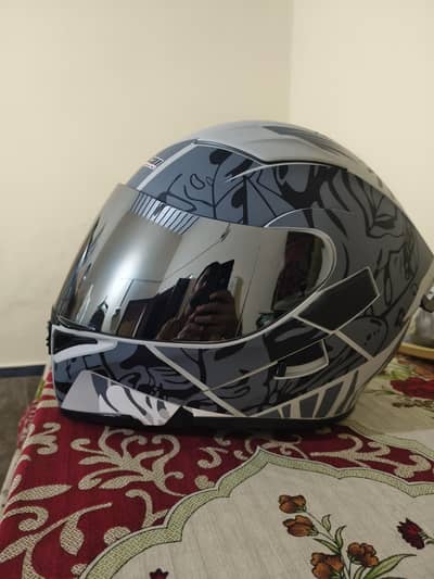 Jiekai 902 Dot Certified helmet with Chrome visor