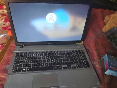 Samsung 300 E Laptop. . .