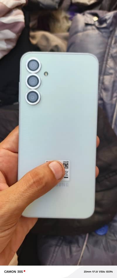 Samsung A25 5G. . . only mobile. . . 10/10. . . 8/256
