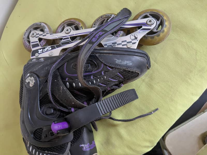 Skating shoes 1