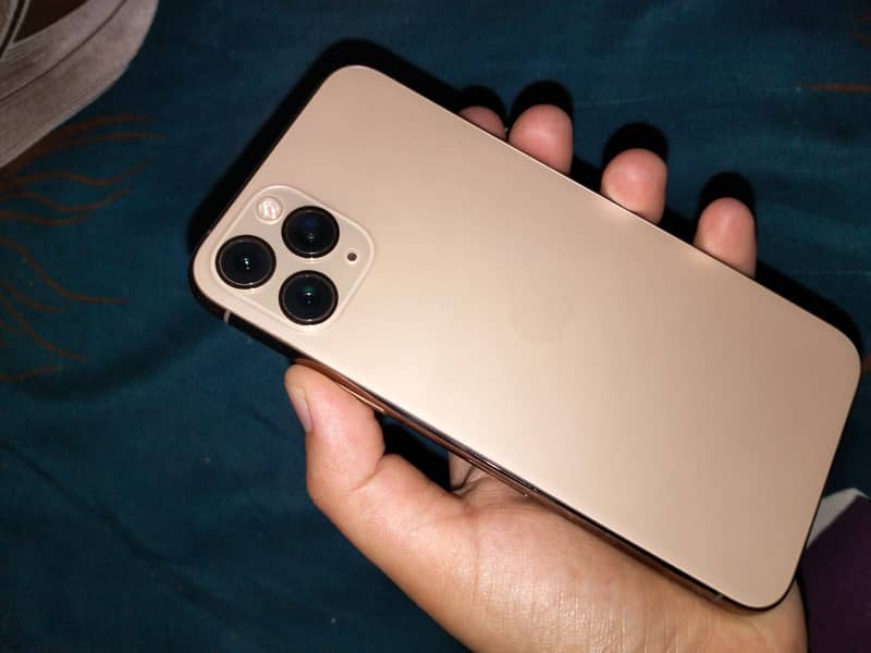 Apple iPhone 11 Pro 1