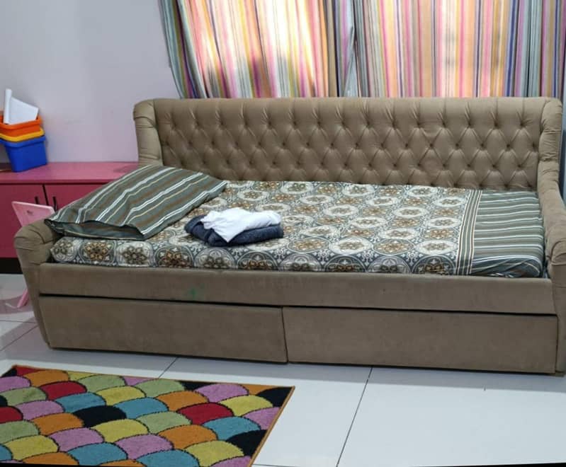 sofa and bed 2