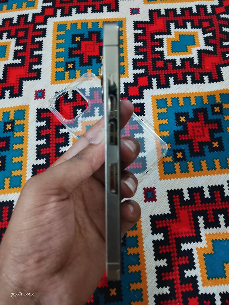 Apple iPhone 13 Pro 1