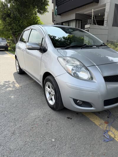 Toyota Vitz 2012