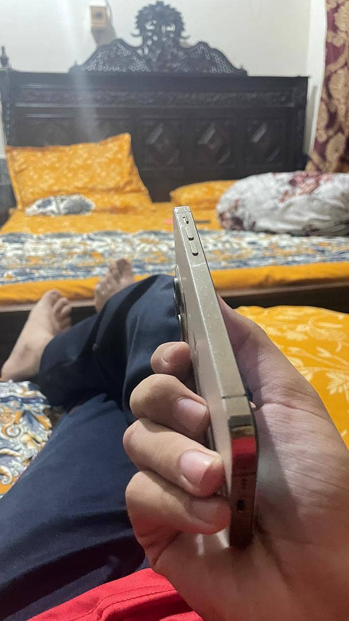 Apple iPhone XR 1