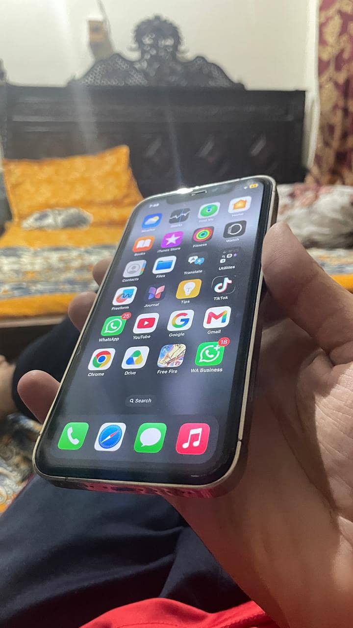 Apple iPhone XR 3