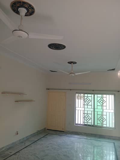 14marla 3beds DD TV lounge kitchen attached baths neat clean upper portion for rent in G 13 1 islamabad