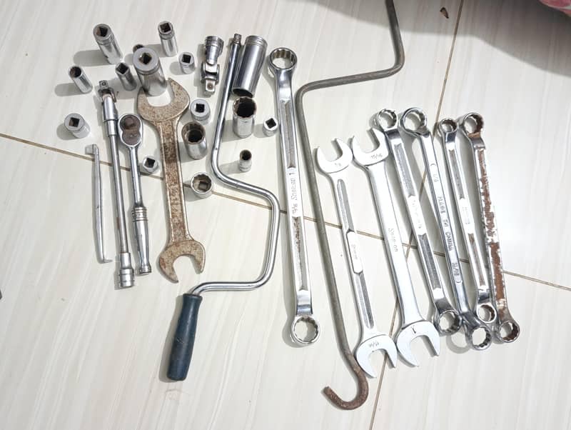 Spanner Ring fix & socket with Rachet 0