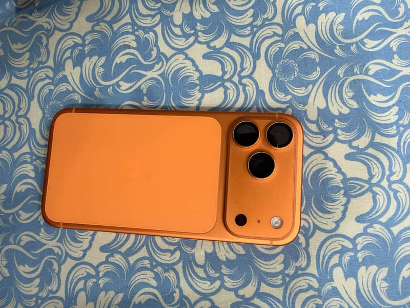 Apple iPhone 17 Pro Max 1