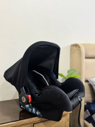 Baby carry cot for sale!!!