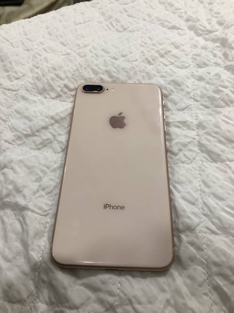 Apple iPhone 8 Plus 0
