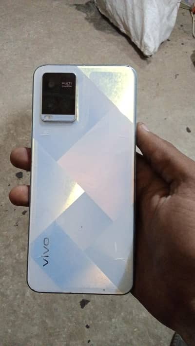 Vivo Y21