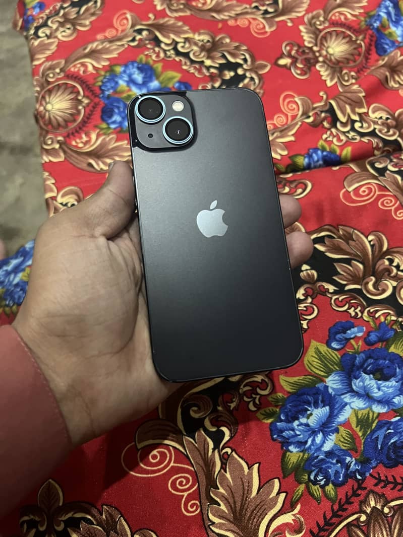 Apple iPhone 13 jv 4