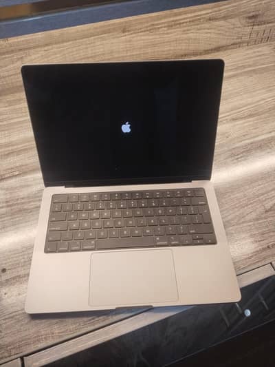 MacBook pro M1 14inches 100 battery health