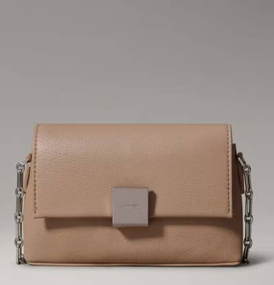 Calvin Klein Crossbody bag in Amphora shade